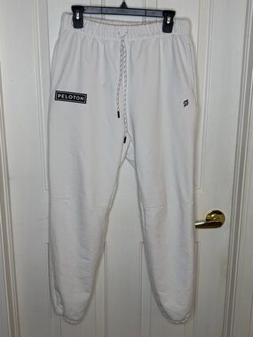 Peloton Joggers Mens Medium White‎ Logo Sweatpants Gym Fitness